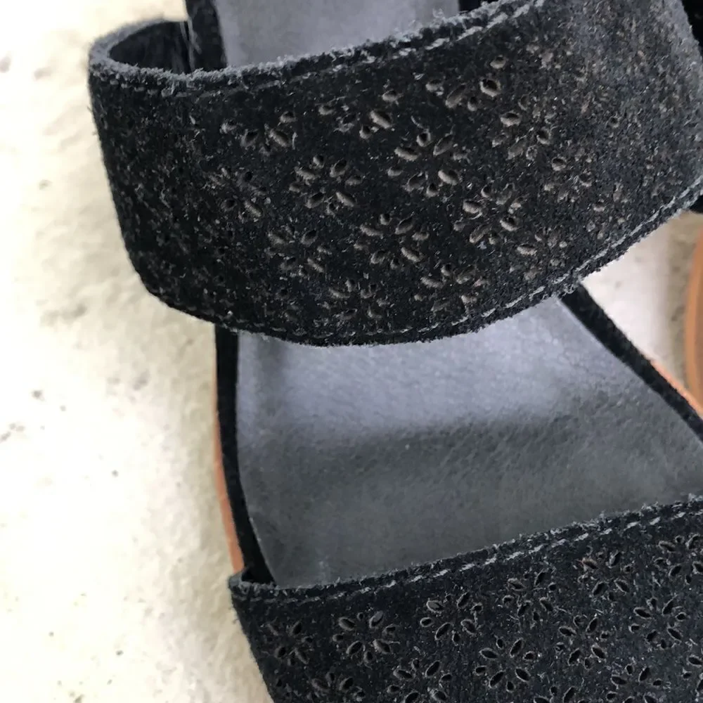 Frye & Co. Bryn Perf suede
